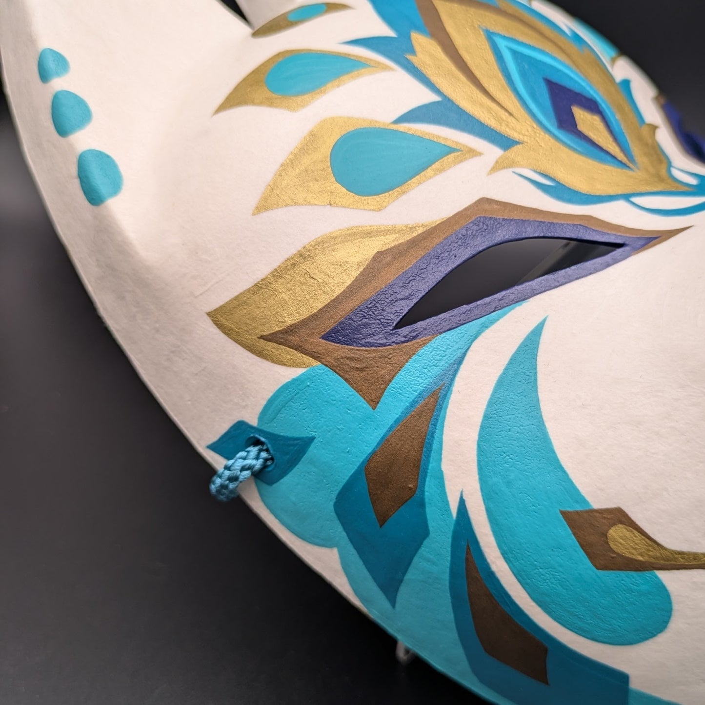 Ao Kujaku Peacock Fox Mask - Premium Habutae-bari Kitsune Mask by Komendo — handmade habutae-bari kitsune (fox) mask by Komendo | KAMENYA OMOTE