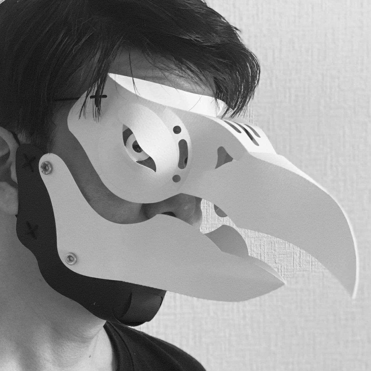 Karasumen Raven Crow Mask - beak detail