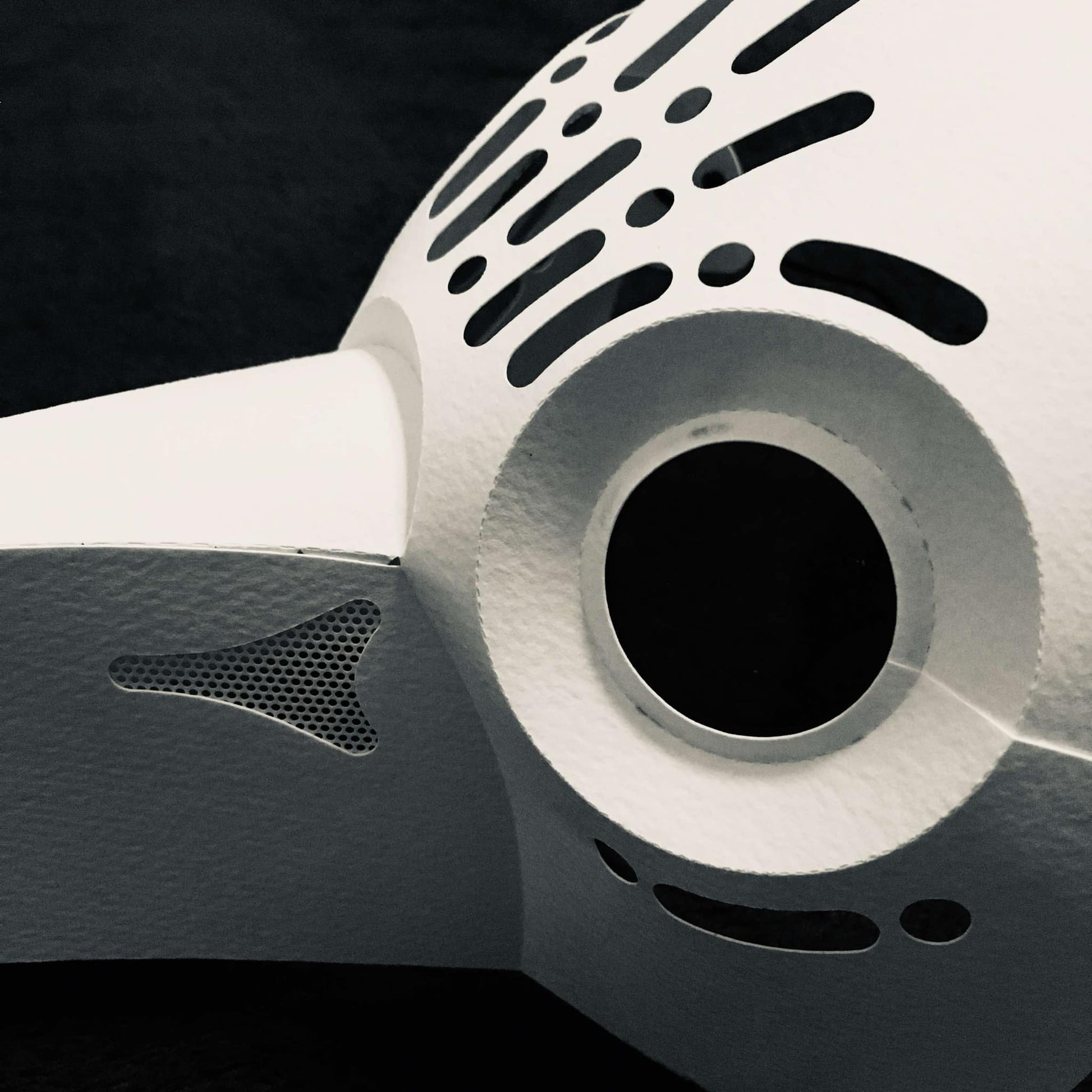 Plague Doctor Mask - acrylic lens detail