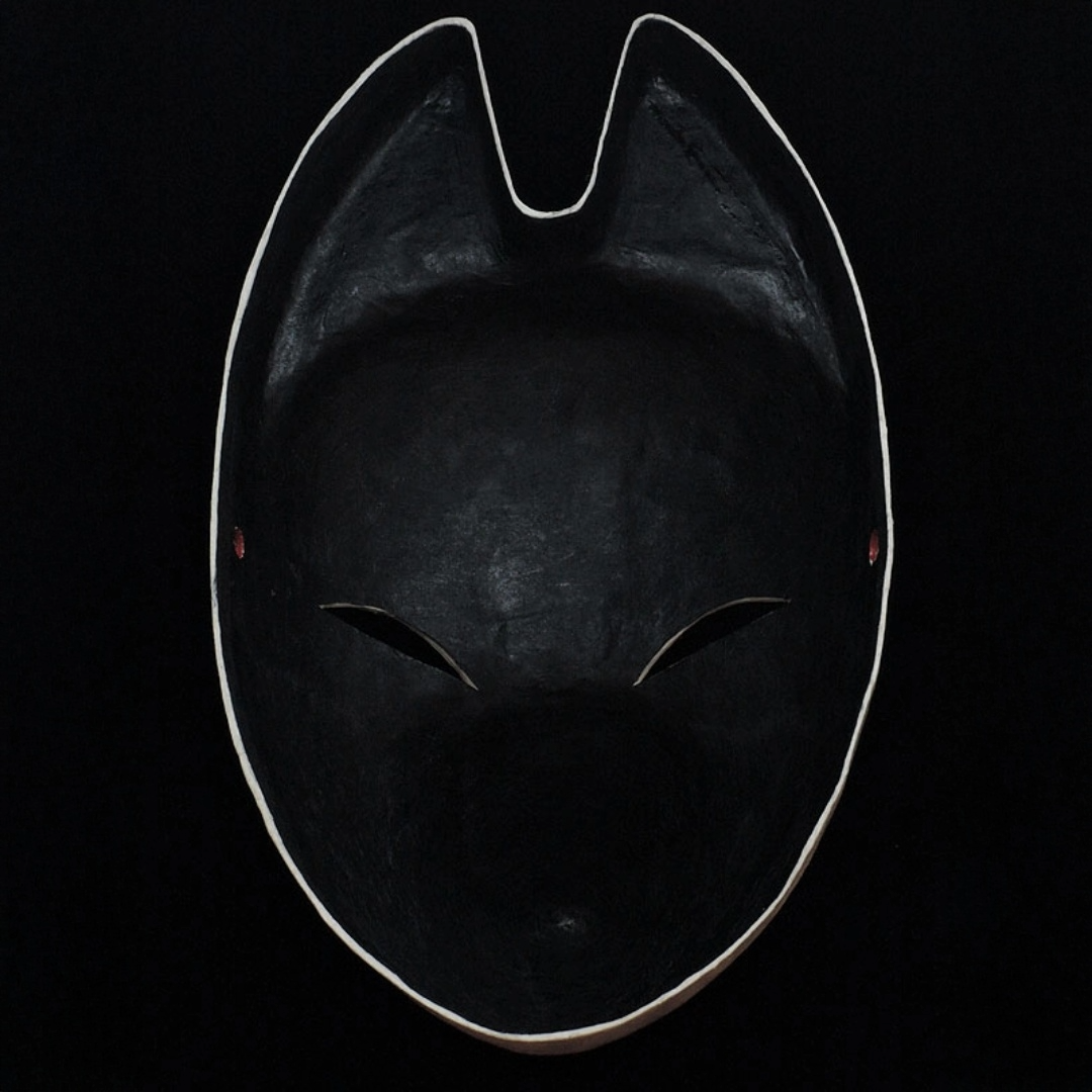 Suzune White Fox Mask — handmade habutae-bari kitsune (fox) mask by Komendo | KAMENYA OMOTE