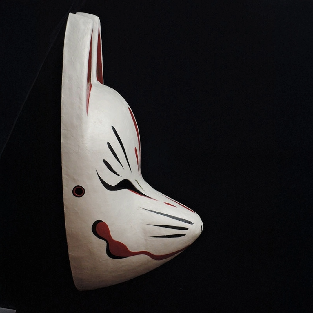Suzune White Fox Mask — handmade habutae-bari kitsune (fox) mask by Komendo | KAMENYA OMOTE